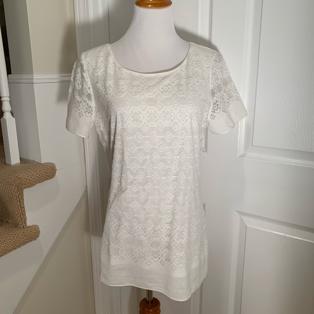 NWOT, pretty white lace top, fully lined